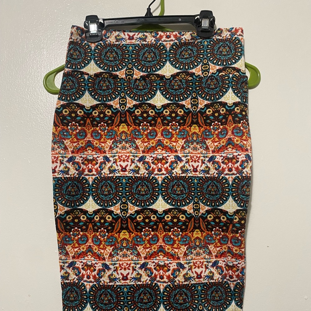 Geometric skirt